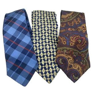 Set of 3 Men's designer silk neckties Roundtree & Yorke, Nautica, Barrington EUC